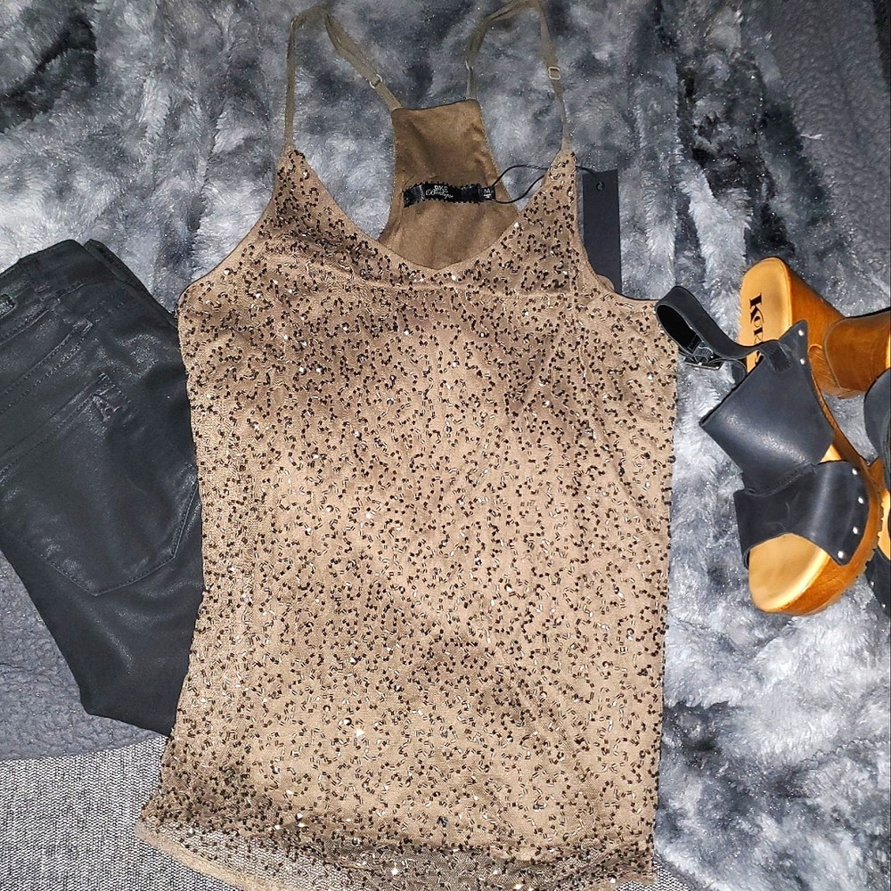 WOMEN’S BKE BOUTIQUE EMBELLISHED TOP M